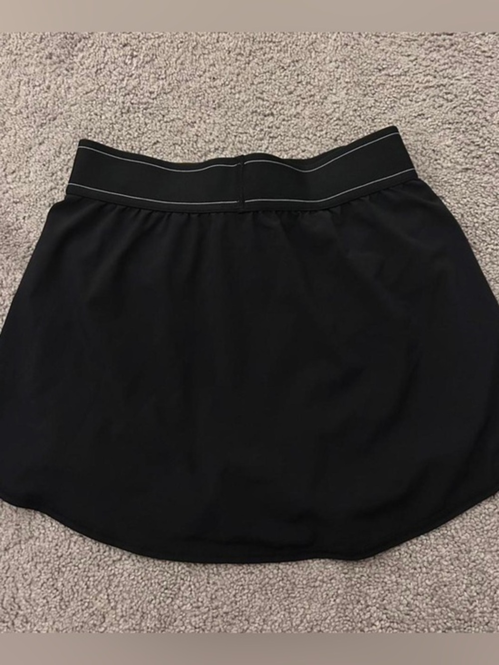 ALO Yoga Black Mini Skirt - Picture 2 of 2